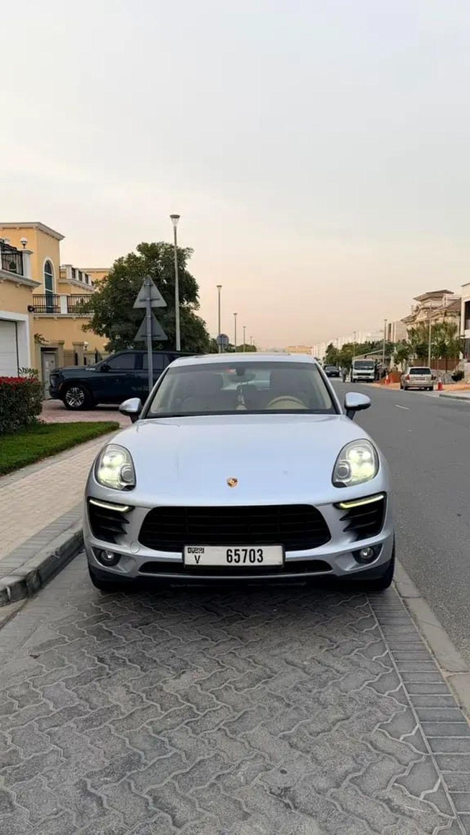 Porsche Macan S