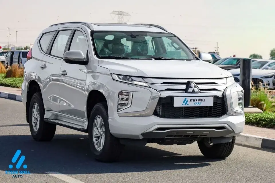 Mitsubishi Pajero Mini 2.5L Turbo Diesel 134 HP AT 4WD Dual Airbags ABS & EBD Ad-Safety 2023