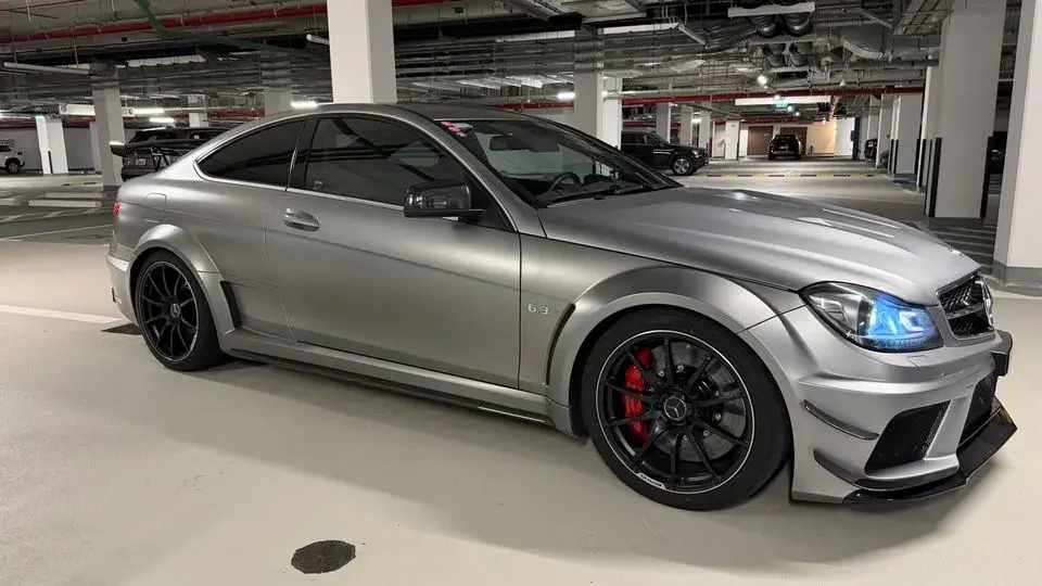 Mercedes-Benz C 63 AMG Black Series 6.2 517ps