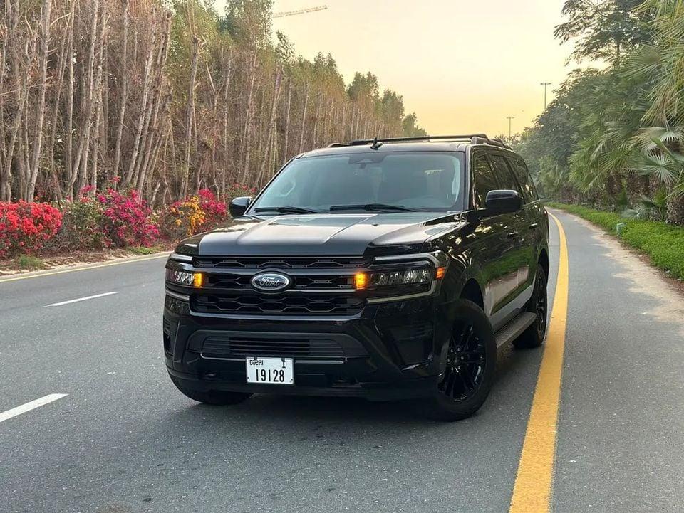 Ford Expedition XL 3.5L (375 HP) 4WD 2024 Ford Expedition Full Option 3.5L V6 400 HP 30,000 KM Perfect Condi