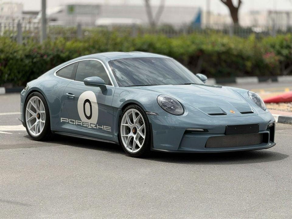 Porsche 911 S/T 4.0L (520 HP) Coupe **2024**GERMAN SPEC LESS KM