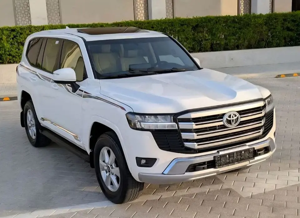 Toyota Land Cruiser GXR 4.0L LHD Naturally Aspirated V6 Petrol Engine Automatic transmission 4WD 7 Seats 5 Doors