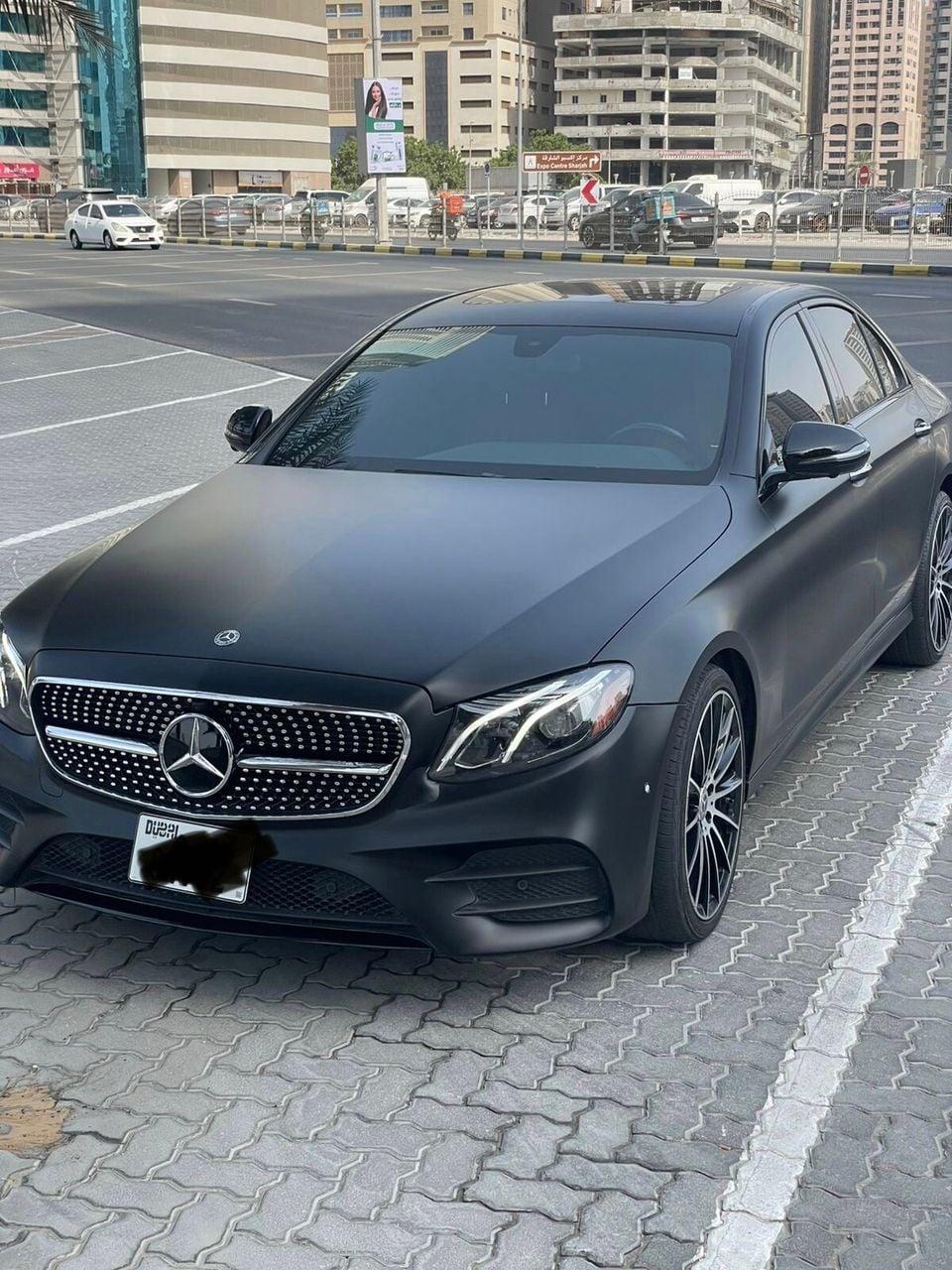 Mercedes-Benz E 350 Wrap in Black