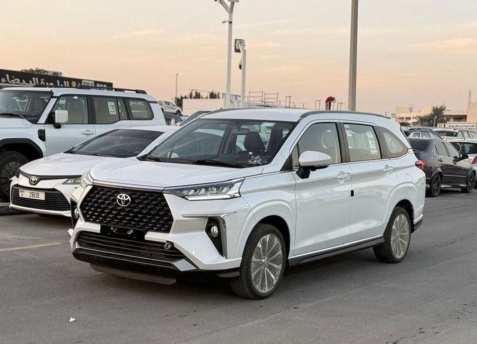 Toyota Veloz VELOZ - V Full Option 1.5L 4 Cylinders - 7 Seats 2025 Model