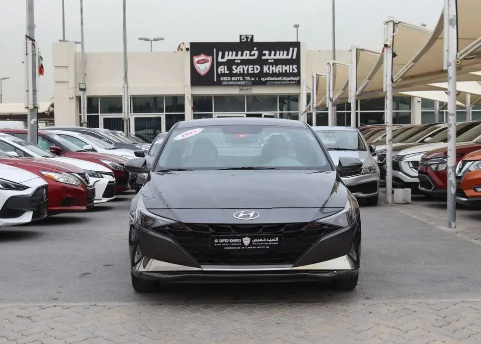 Hyundai Elantra Smart 1.6L Hyundai Elantra 2023 - GCC - Accident-Free - 1.6L - Low Mileage - Excellent Condition Ins