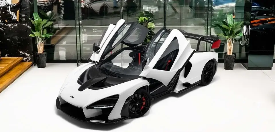 McLaren Senna 4.0L V8 Twin-Turbocharged Engine