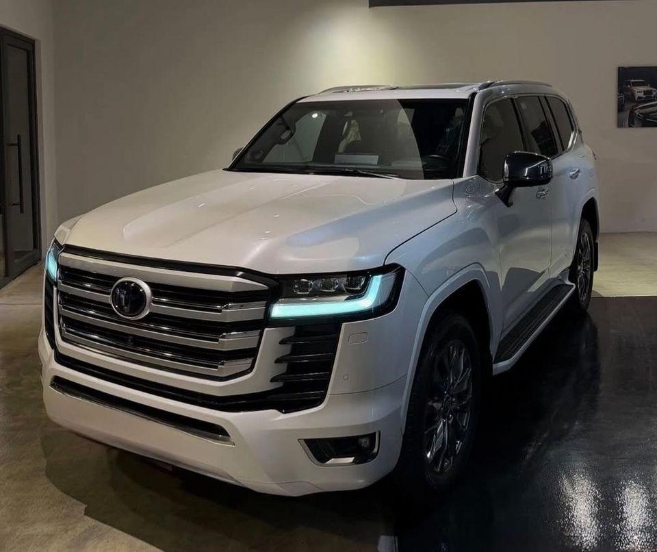 Toyota Land Cruiser VXR 3.5L