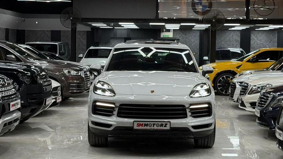 Porsche Cayenne S 2.9L (435 HP)
