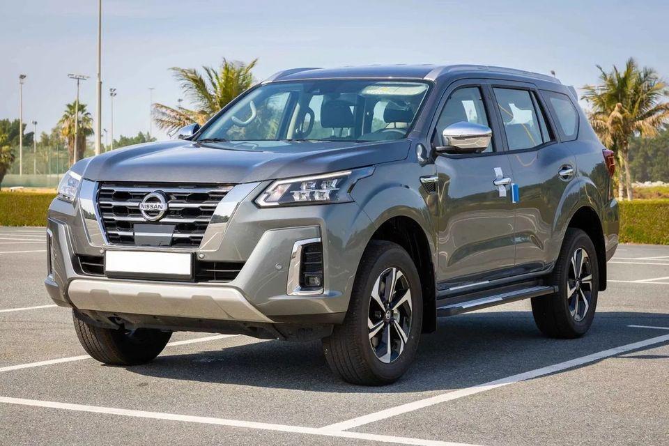 Nissan XTerra X-Terra Platinum PTR AT -MY2025- Grey