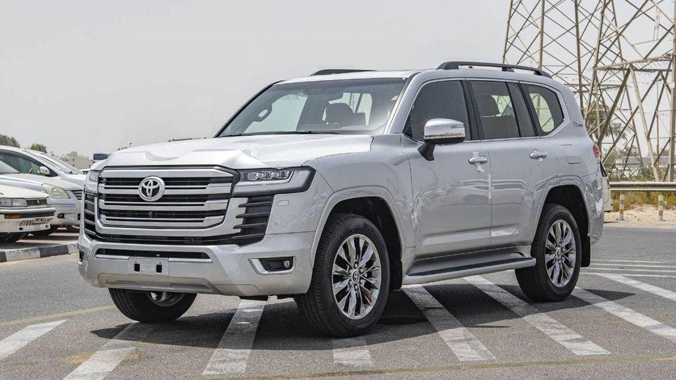 Toyota Land Cruiser (LHD) TOYOTA LAND CRUISER LC300 VXR 3.3D AT MY2025 – SILVER