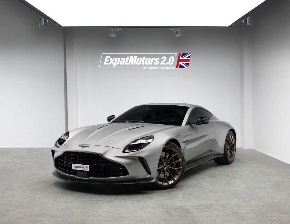 Aston Martin Vantage Standard V8