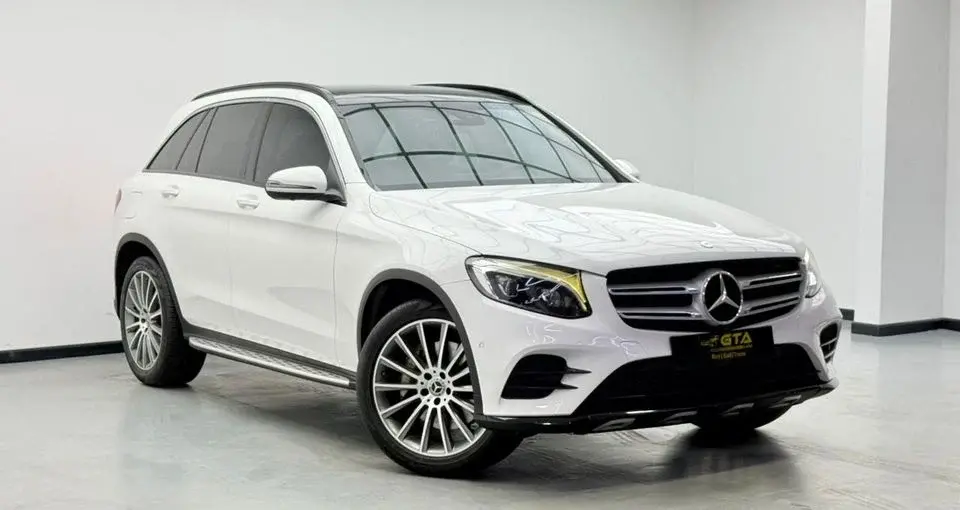 Mercedes-Benz GLC 250 4MATIC 2.0L 2018 Mercedes-Benz GLC 250 4MATIC, Service History, Well Maintained, GCC