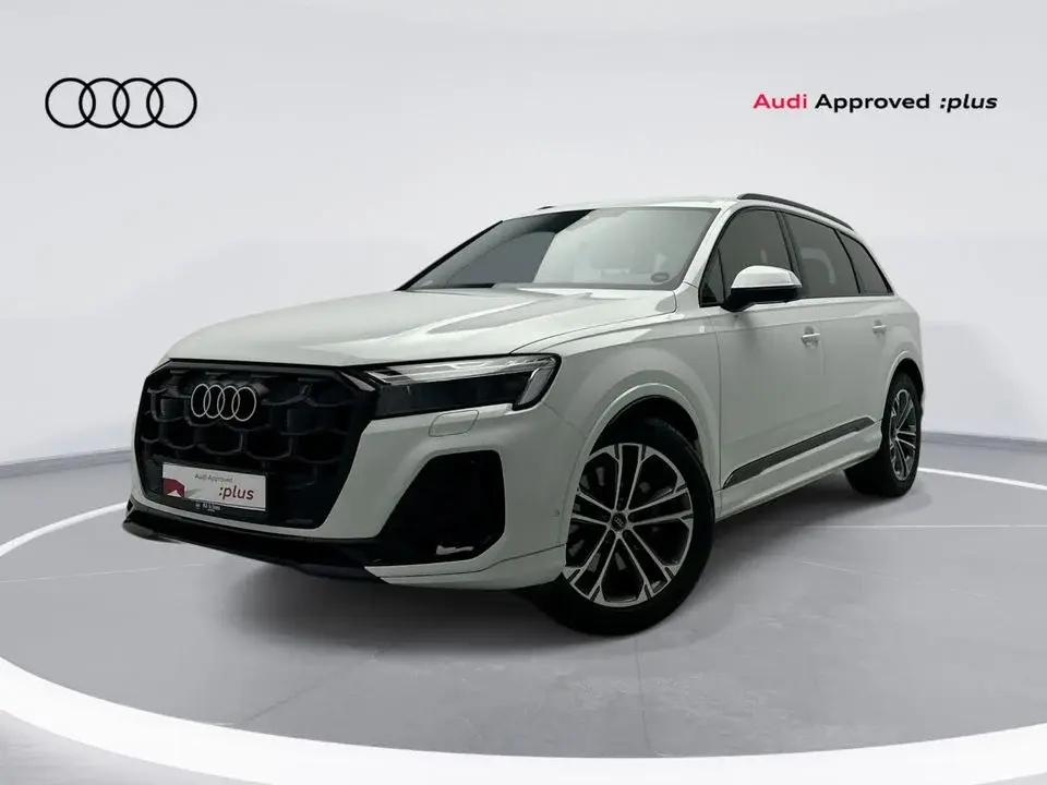 Audi Q7 45 TFSI quattro S Line 2.0L Q7 SUV S line 45 TFSI quattro 252hp (Ref# 16758)