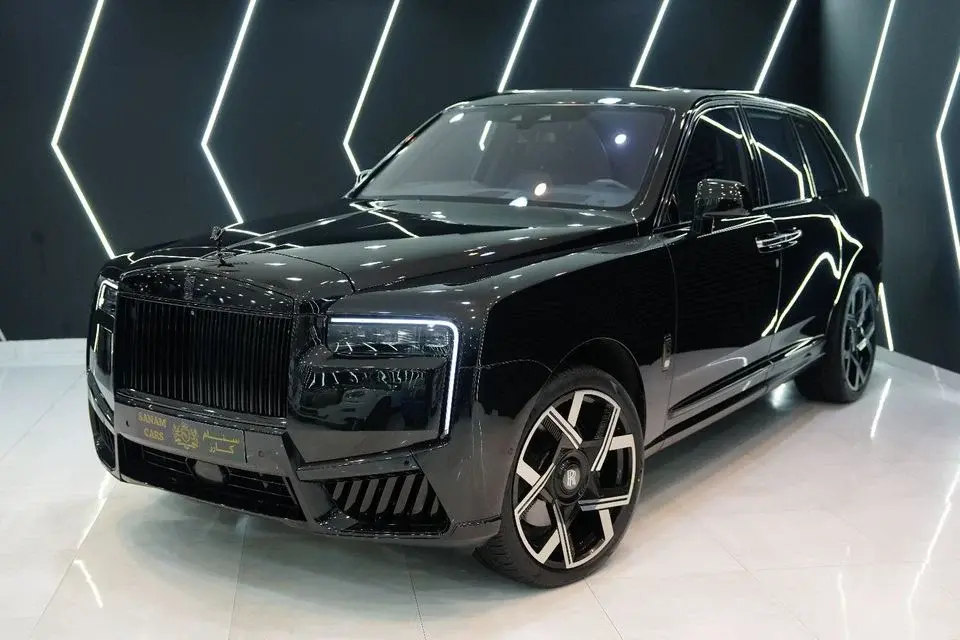 Rolls-Royce Cullinan Black Badge Kit, FACELIFT, Viewing Suite, Executive Rear-Seat w/ Entertainment!!