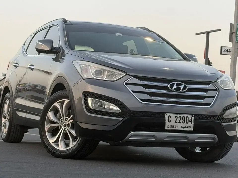Hyundai Santa Fe full option, panoramic sunroof, 7 seats