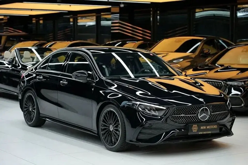 Mercedes-Benz A 200 A 200 GCC 0km Agency Warranty AMg Package