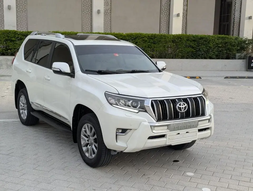 Toyota Prado Toyota Prado v6 4.0L Petro engine LHD white colour