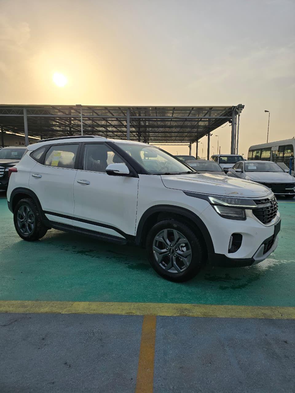 Kia Seltos KIA SALTOS LUXURY FULL OPTION PETROL ENGINE