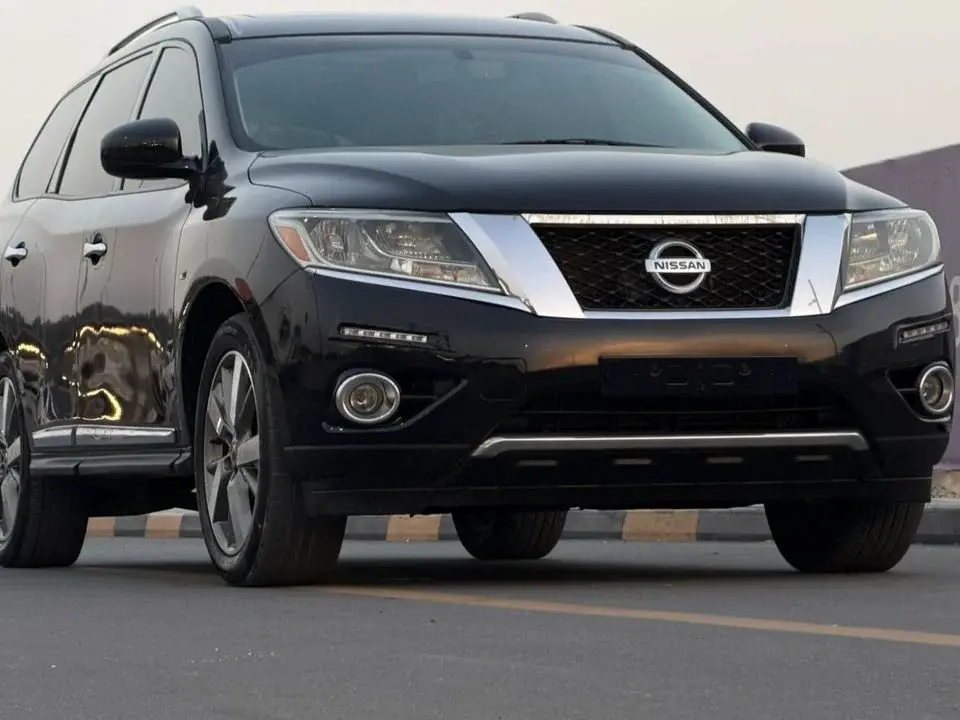 Nissan Pathfinder GCC specs, full options