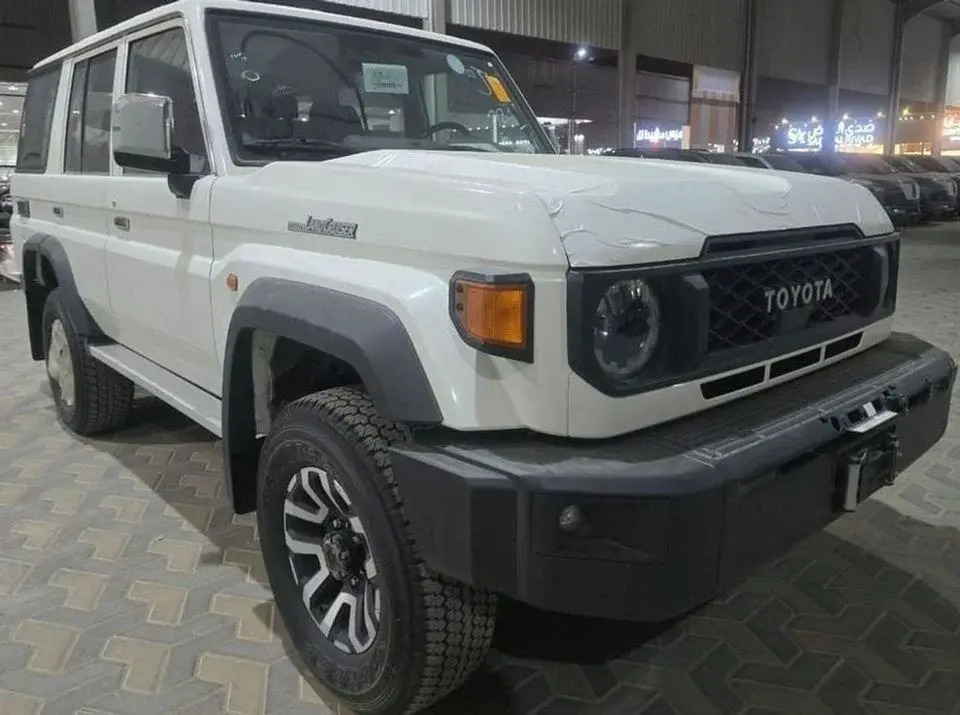 Toyota Land Cruiser 70 2.8 Diesel A/T Full Option KSA