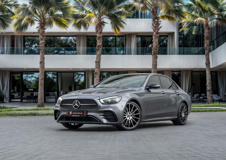 Mercedes-Benz E300 E300 3,917 P.M 0% Downpayment LOW KM IMMACULATE!