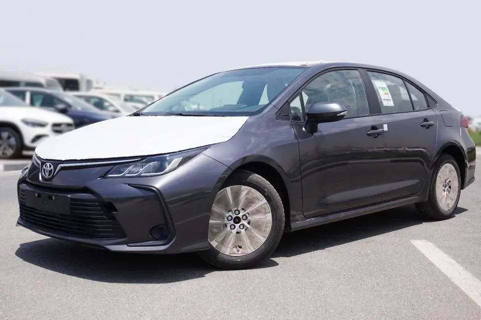 Toyota Corolla XLI 2.0L (WITH CRUISE CONTROL AND REAR PARKING SENSORS)