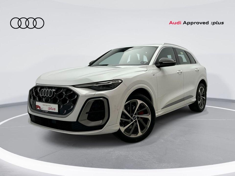 Audi Q5 45 TFSI Quattro Design 2.0L Q5 SUV TFSI quattro 204hp (Ref# 56392)