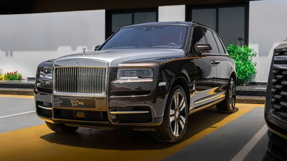 Rolls Royce Cullinan STD 2023 GCC 4 SEATS VIP DEALER WARRANTY AND SERVICES