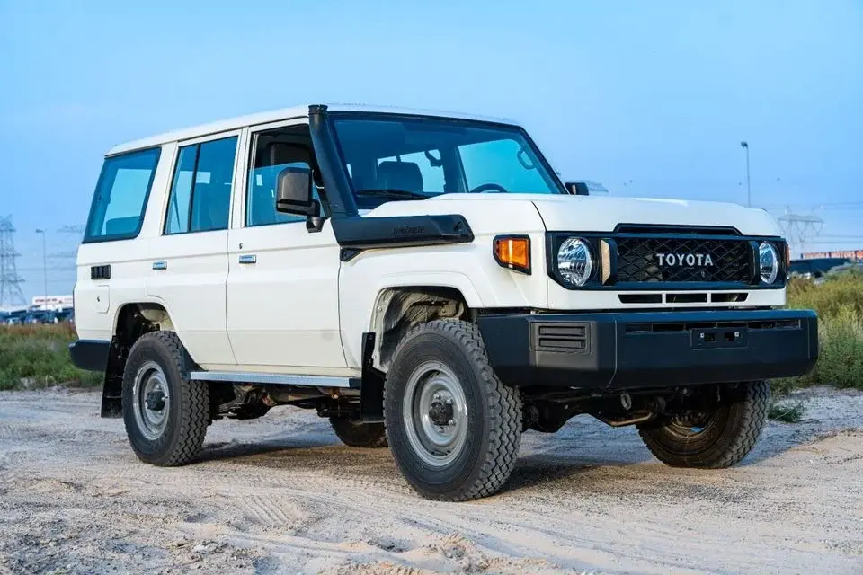 Toyota Land Cruiser 76 Toyota Land Cruiser 2025 LC76 9-seater 4.2Ldiesel manual 4x4