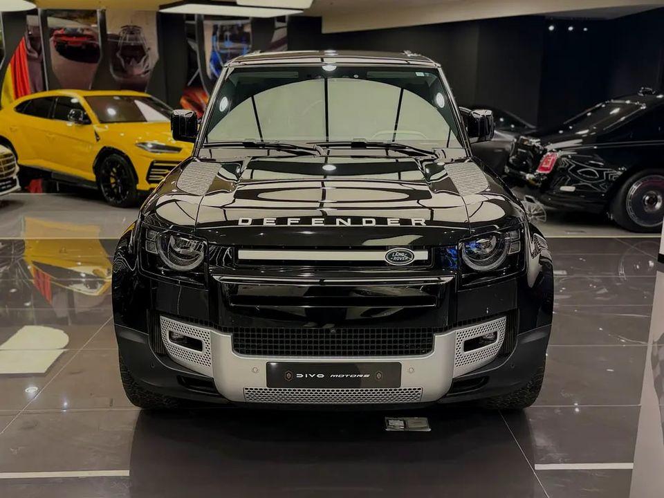 Land Rover Defender DEEFNDER GCC BRAND CONDITION