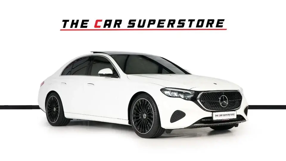 Mercedes-Benz E200 2.0L Low Mleage-Avantgarde Exterior Package-20 Inch AMG Rims High Gloss Black