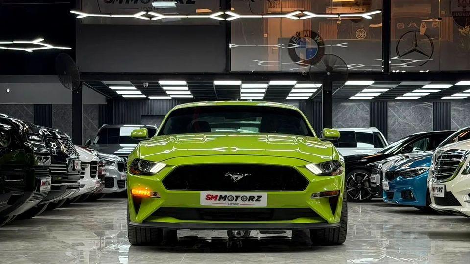 Ford Mustang GT Premium 5.0L V8