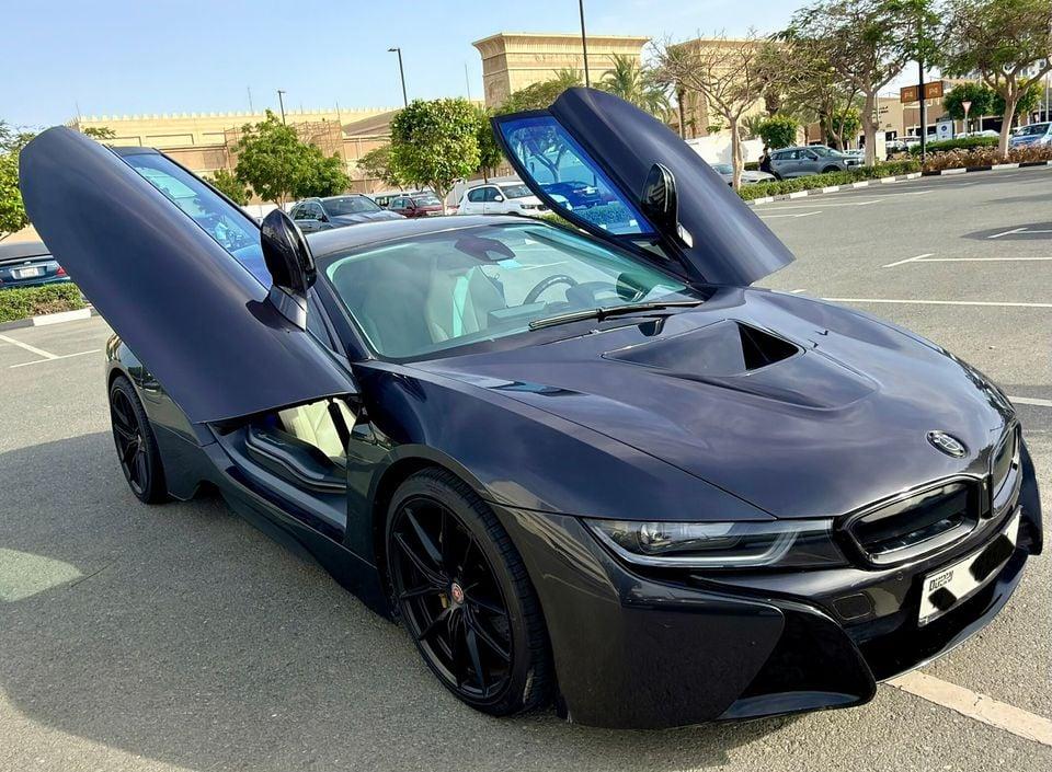 BMW i8