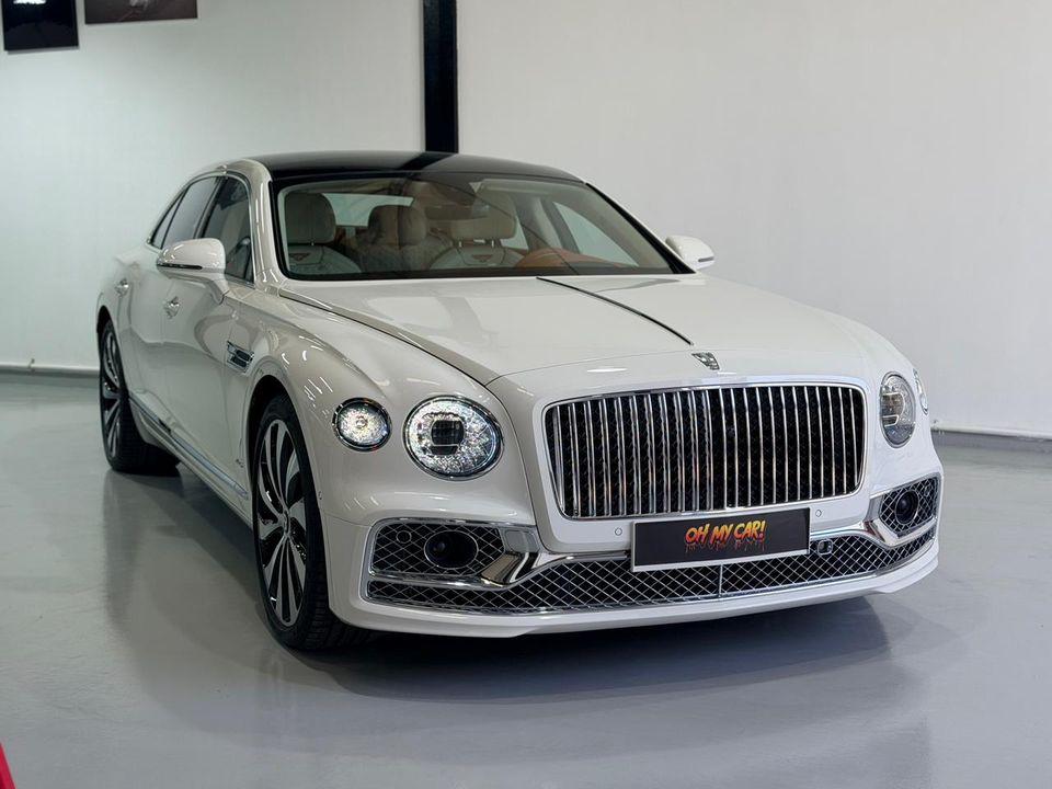Bentley Flying Spur 4.0T V8 AZURE 2024