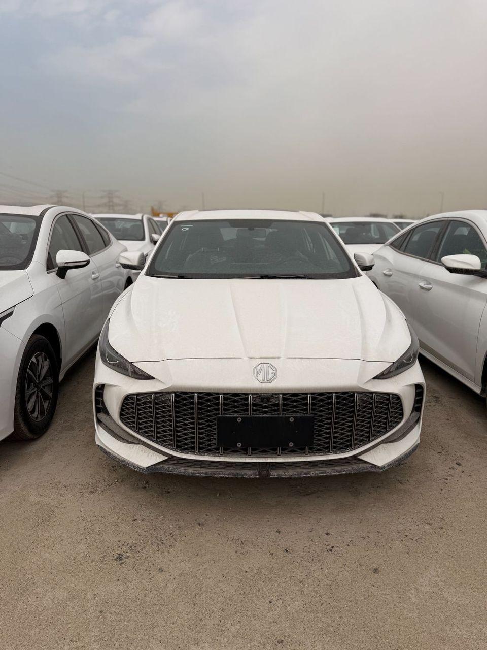 MG 5 MG5 1.5L Luxury Edition