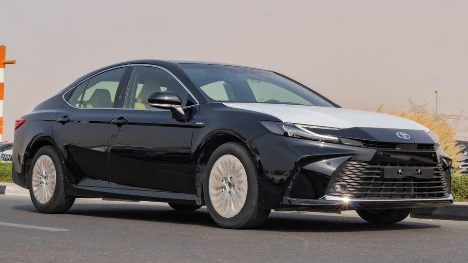 Toyota Camry 2026 Toyota Camry LE 2.5L AT Hybrid (with Panoramic Sunroof)