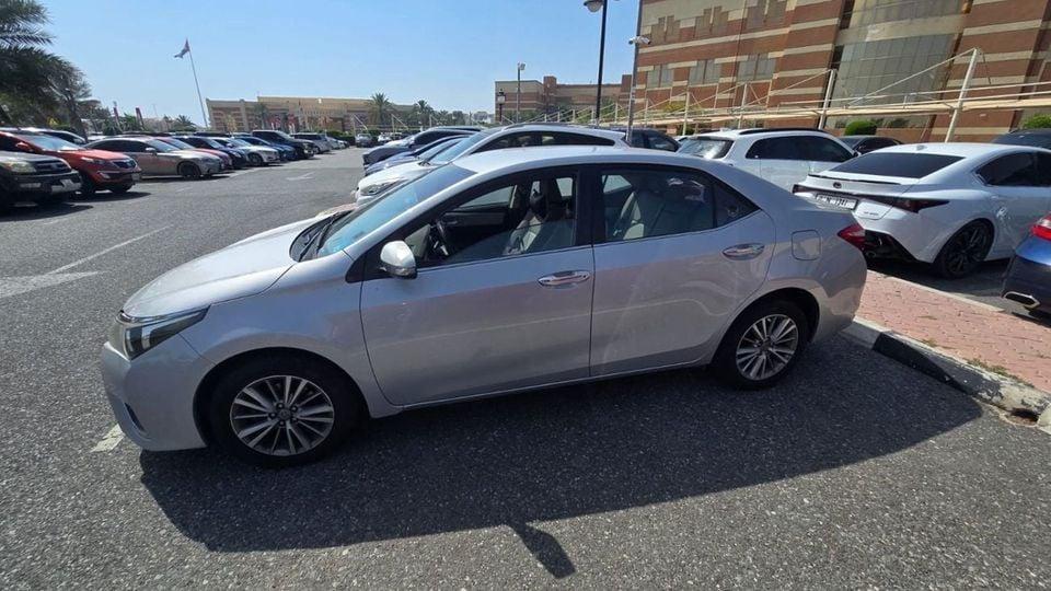 Toyota Corolla SE+ 2.0L (141 HP) Single owner