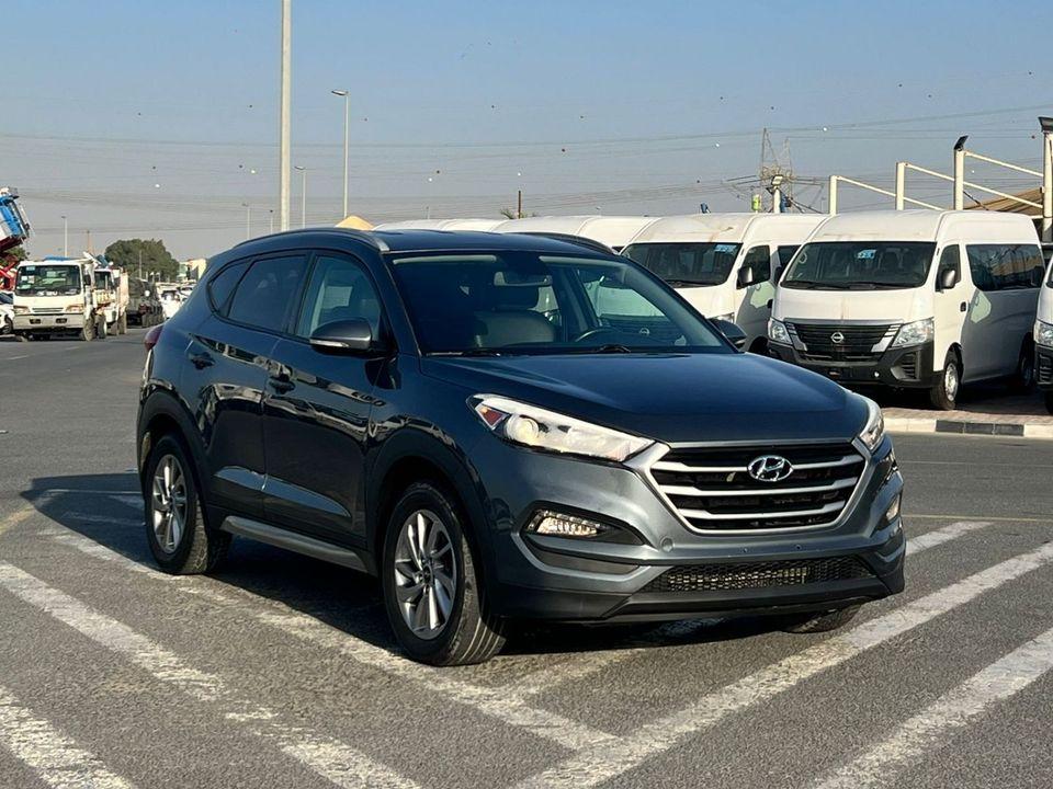 Hyundai Tucson 2018 Hyundai Tucson SEL+ 2.0L V4 - AWD 4x4 - Rear Camera - Leather Seat