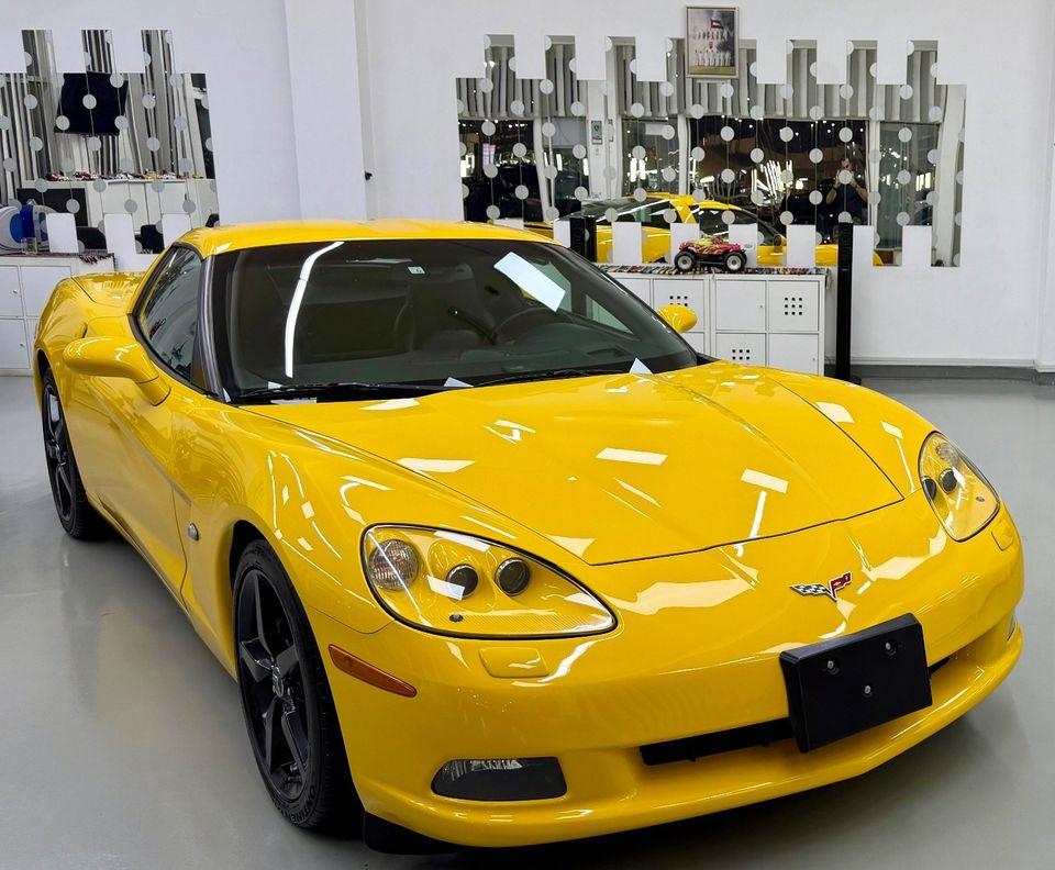 Chevrolet Corvette Original paint .. LS2 .. Perfect Condition .. Japan import ..