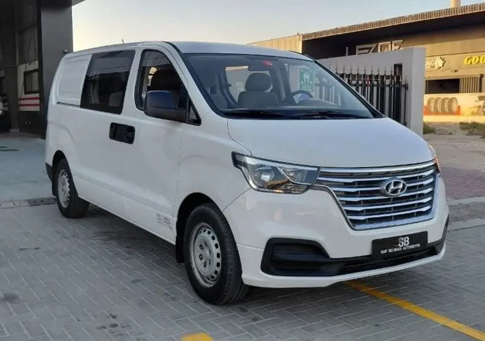 Hyundai H-1 6-seater delivery van NO CONVENIENCE FEES