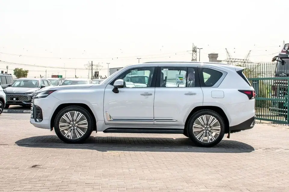 Lexus LX600 Lexus LX-Series LX 600 Signature
