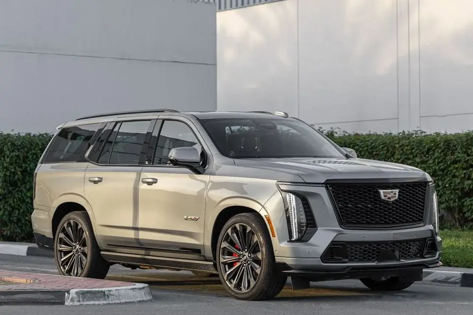 Cadillac Escalade Escalade-V 6.2L Cadillac Escalade V 2025 GCC Warranty available with Al Kendy + Service Cont