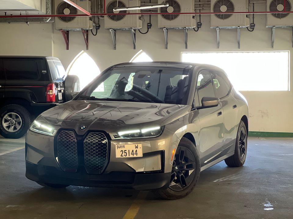 BMW iX xDrive50