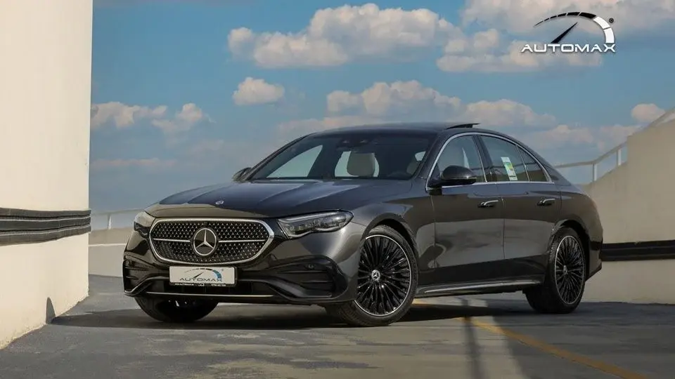 Mercedes-Benz E300 AMG EQ Boost 2.0T RWD 2026 GCC 0Km With 2 Years Unlimited Mileage Warranty @Official Dealer
