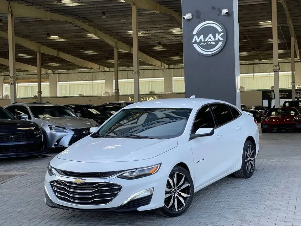 Chevrolet Malibu LS 1.5L RS BLACK EDITION / 1.5T V4 / RADAR / LINE KEEP ASSIST / APPLE ANDROID AUTO / RIMS / WING