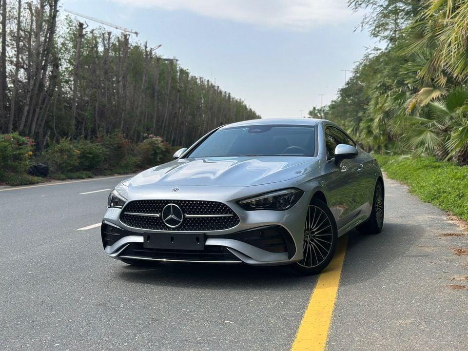 Mercedes-Benz CLE 200 Coupe 2025 CLE 220 Diesel European Specs 2.0-liter 4-cylinder Like New