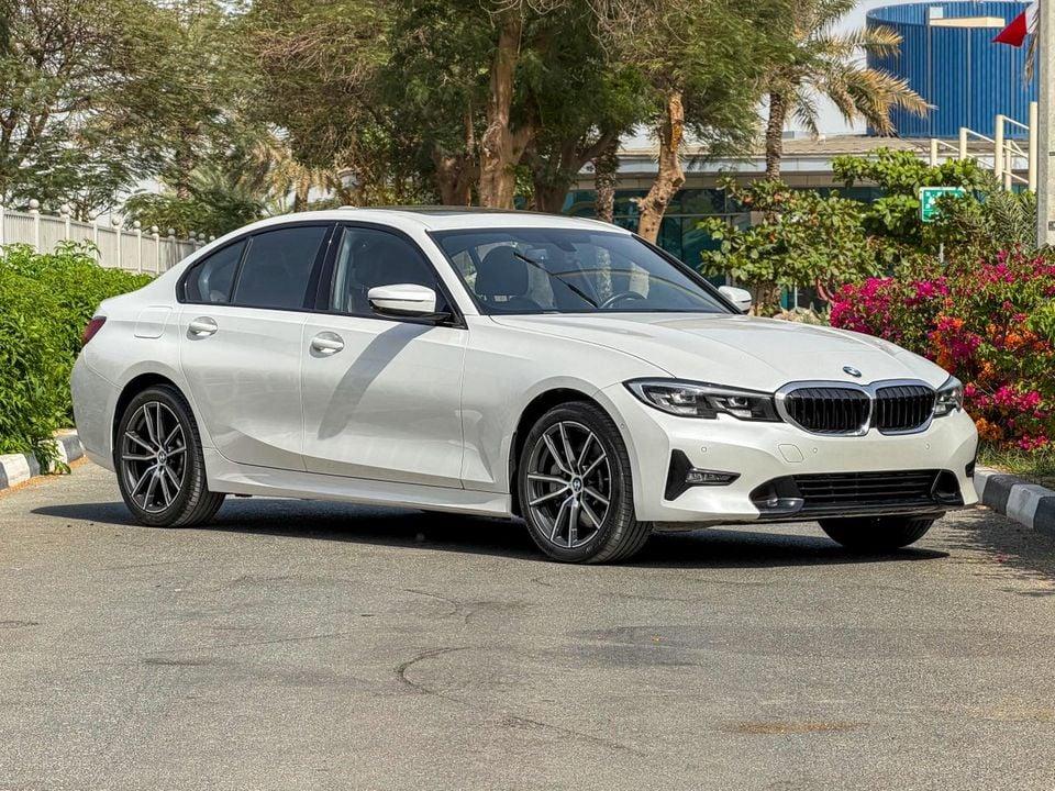 BMW 330i Exclusive 2.0L (255 HP)