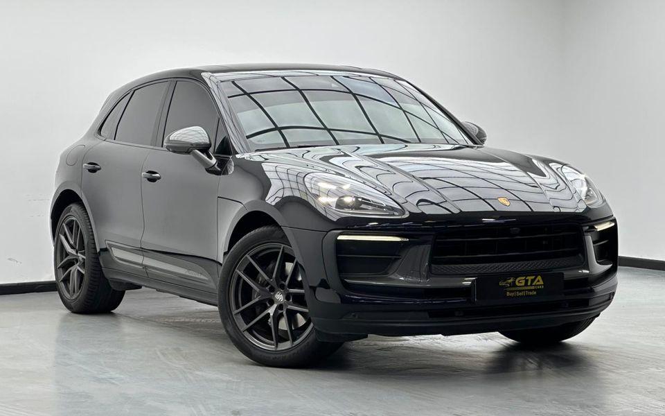 Porsche Macan T 2.0L (260 HP) 2023 Porsche Macan T, Porsche Warranty+Full Porsche Servie History, GCC
