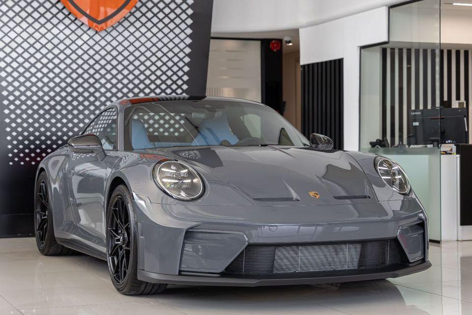Porsche 911 PORSCHE 911 GT3 TOURING PCCB Ceramic Brakes DEALER WARRANTY AVAILABLE HIGH SPEC 2026