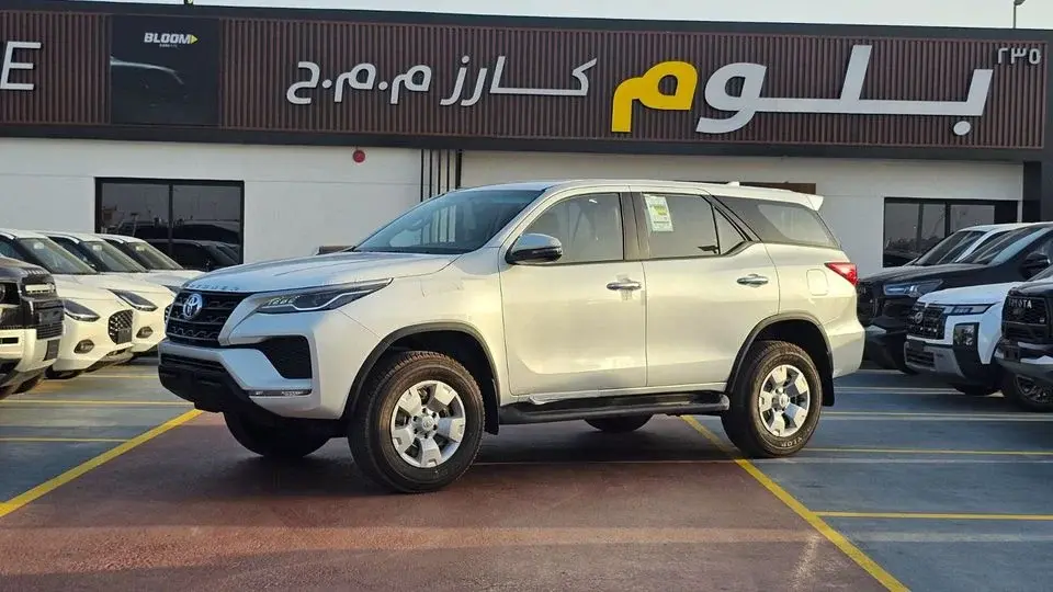 Toyota Fortuner Fortuner 2.4 DIESEL 4X4 AT MY2026 WITH MANUAL AC